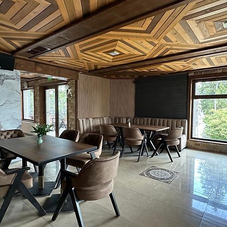 סרניצה Hotel Merdjan מראה חיצוני תמונה