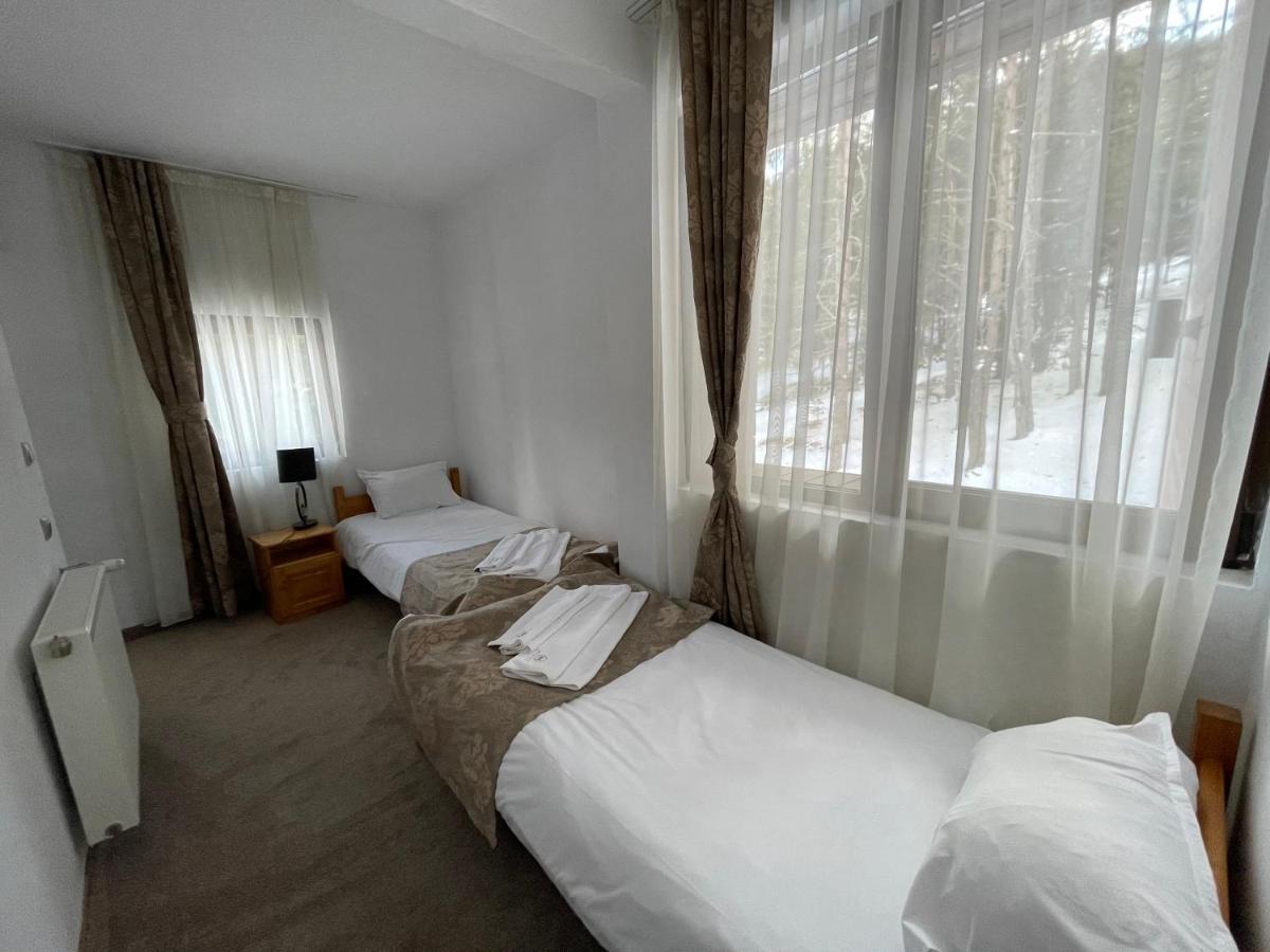 סרניצה Hotel Merdjan מראה חיצוני תמונה